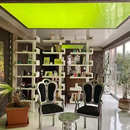 къща,вила с басейн Plovdiv